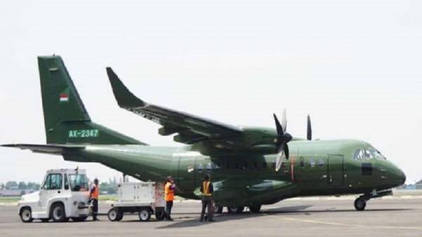 Pesawat CN 235 220 Pesawat CN 235 220 (Foto: Istimewa)