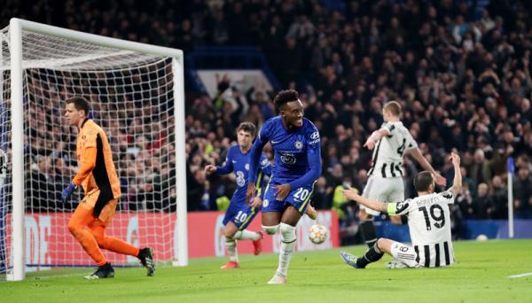 Chelsea pesta 4-0 ke gawang Juventus pada matchday kelima Grup H Liga Champions. Hasil ini membuat The Blues lolos ke babak 16 Besar. (Foto: Reuters/Peter Cziborra)