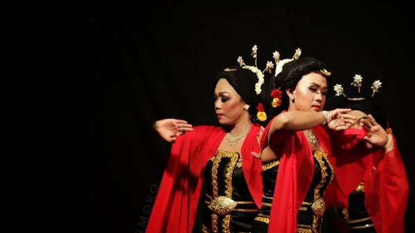 Tarian adat dari Malang Jatim. (Foto: Instagram).