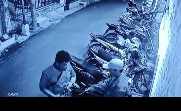 Viral Curanmor Di Depan Pesantren Tanjung Priok 2 Pelaku Gasak Motor