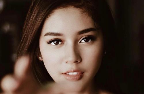 Fay Nabila Artis jago nari, Fay Nabila.