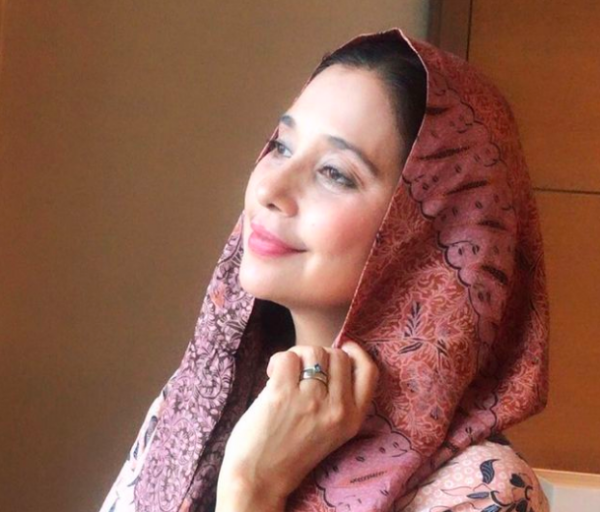 Artis Indonesia Keturunan India. (Foto: Instagram)