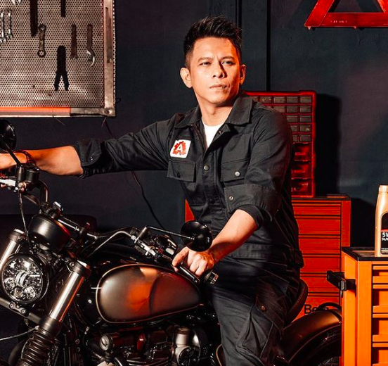 Artis Indonesia Keturunan India. (Foto: Instagram)