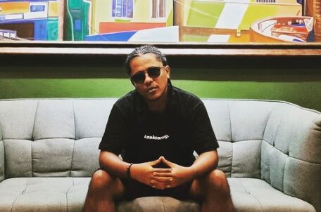 Artis Indonesia keturunan Papua, Mamat Alkatiri.