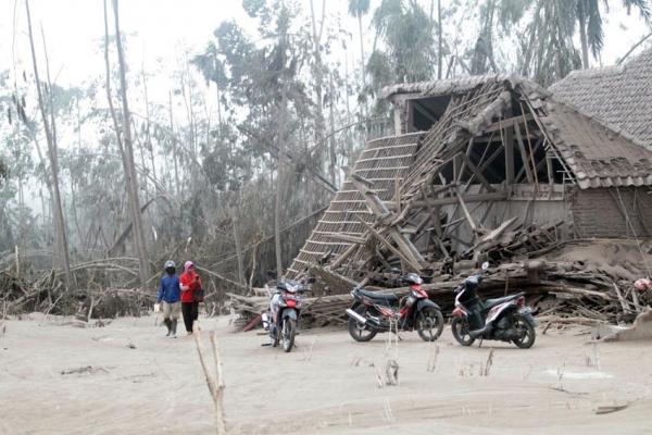 Rumah warga Lumajang, rusak diterjang awan panas. (Foto: dok iNews.id)