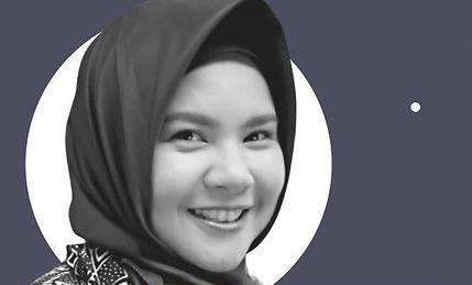 Artis tidak memilih agama, Annisa Theresia. Namun kini dia hijrah dan menjadi seorang muslim.