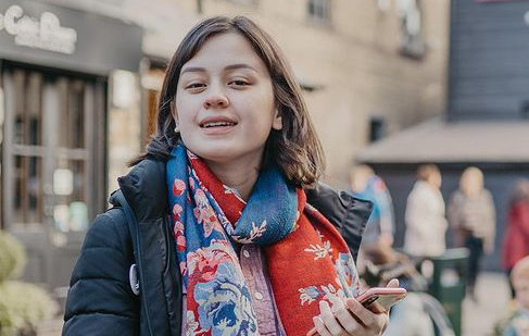 Artis blasteran pilih jadi WNI, Kimberly Ryder.