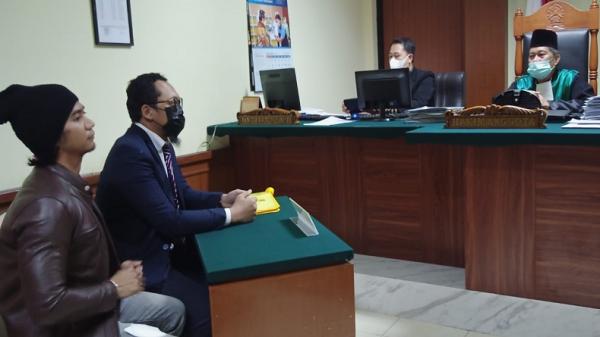 Rizky DA Hadiri Sidang Perceraian di PA Bandung, Nadya Mustika Tak Terlihat