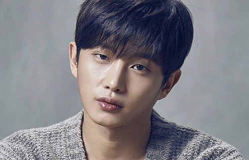 aktor Korea ini rela tampil jadi wanita demi sebuah peran di drama. Kim Min Suk.