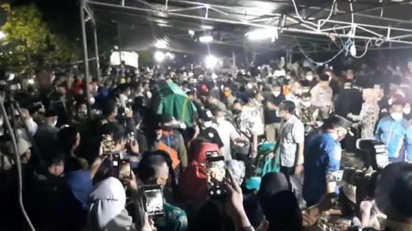 Pemakaman Wali Kota Bandung Oded M Danial di tempat pemakaman keluarga Tasikmalaya, Jabar (Asep Juhariyono/MNC Portal)