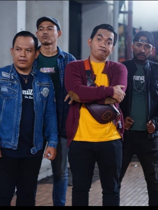 Deretan artis jebolan pesantren yang kini aktif di dunia hiburan. (Foto: Instagram)