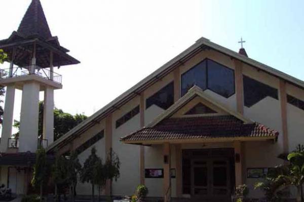 Gereja Katolik Santo Petrus & Paulus, Sleman  (Foto : kevikepandiy.org)
