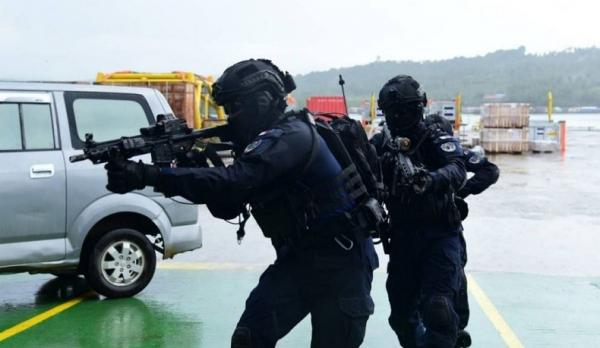 Denjaka Korps Marinir TNI AL menggelar latihan pembebasan sandera  di Pulau Matak, Kepulauan Riau. (Foto TNI AL).