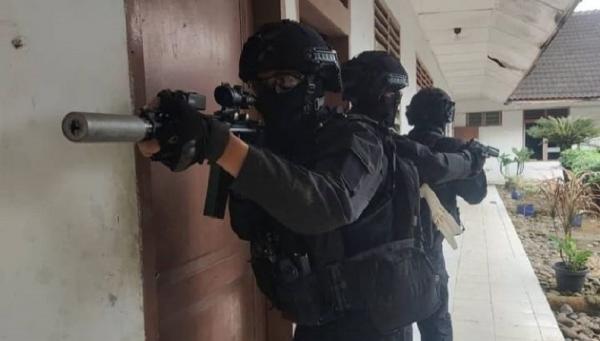 Aksi Cepat Pasukan Raider Bebaskan Bos PTPN II yang Disandera Teroris