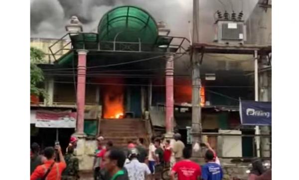 Pasar Kroya Cilacap Terbakar Hebat