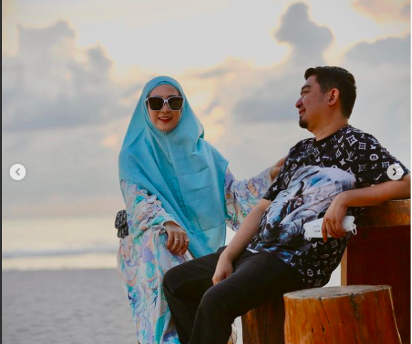 Screen Shot 2021 12 24 At 08 18 23 Deretan artis pilih menyekolahkan anak di pondok pesantren. (foto: Instagram)