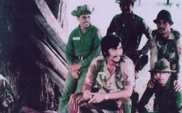 Luhut5 Luhut Binsar Pandjaitan semasa menjadi perwira Kopassandha (Kopassus) dan terlibat dalam Operasi Seroja di Timor Timur pada Desember 1975. (Foto: Facebook/Luhut Binsar Pandjaitan).