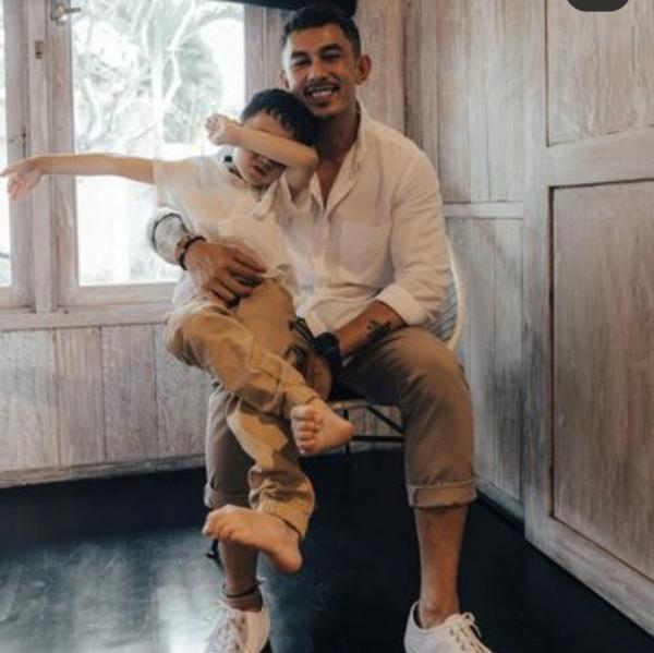 Deretan Artis Hobi Koleksi Sepatu  (foto: instagram)