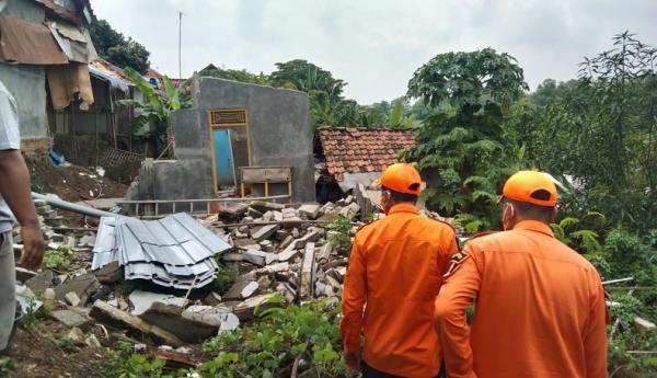 Debit Air Sungai Cimanuk Meningkat, 9 Rumah di Majalengka Tergerus