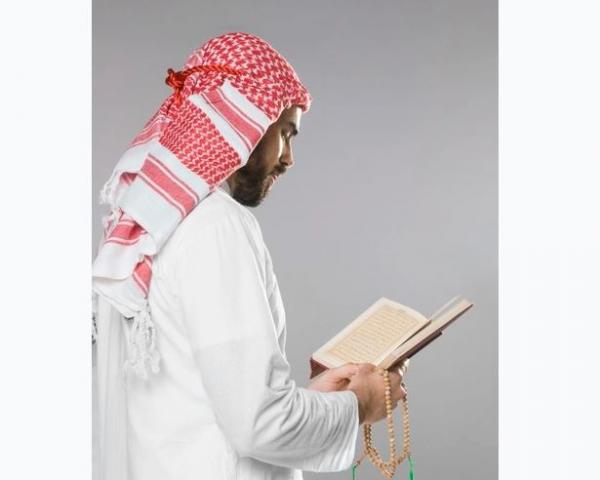 Waktu yang Tepat Membaca Surat Al Waqiah Lengkap dengan Doa & Keutamaan