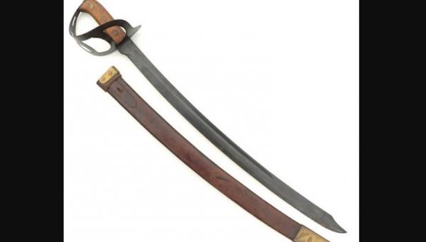 Klewang. (Foto: wadaya.rey1024.com)