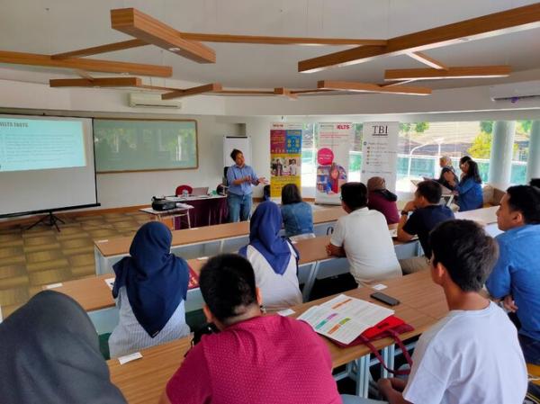 Peranan The British Institute dalam Gejolak Superioritas Bahasa