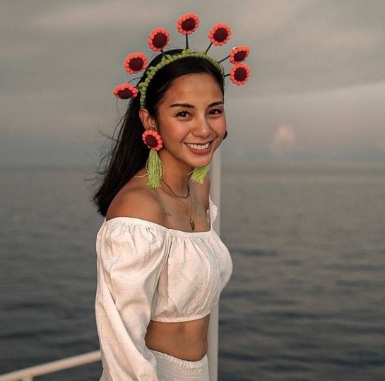 Artis punya tato tersembunyi, Kirana Larasati. (Foto: IG)