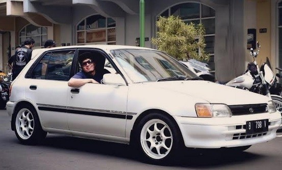 10 artis pria awet muda usia 40-an, Desta (Foto: IG)