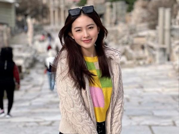 Gaya liburan artis merayakan tahun baru 2022. (Foto: Instagram)