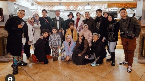 Screenshot 20220107 131933 Instagram Ashanty dan keluarga Atta Halilintar. (Foto: Instagram)