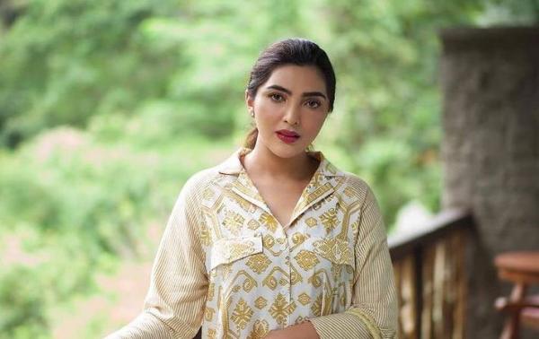 Artis Mengidap Autoimun. (foto: Instagram)