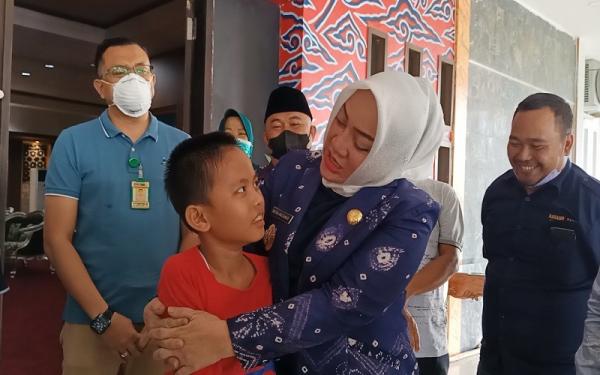 Profil Bupati Musi Rawas Ratna Machmud  (Foto: iNews/Era N)