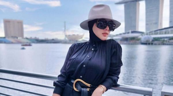 09 Syahrini Syahtini. (Foto: IG)