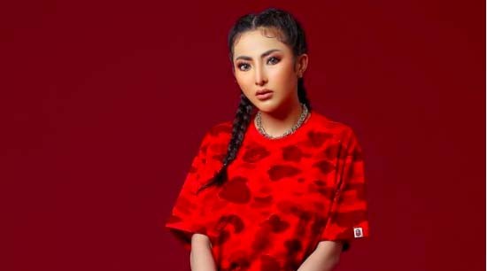 Ayu Aulia, model yang dikabarkan coba bunuh diri. (Foto: IG)