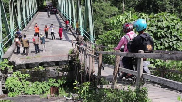 Pemkot Padang Pariaman Gelontorkan Rp7,8 Miliar untuk Perbaiki Jembatan