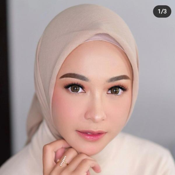 Screenshot 20220121 152147 Instagram Artis Cantik Bertato Memutuskan Pakai Hijab. (Foto: Instagram)