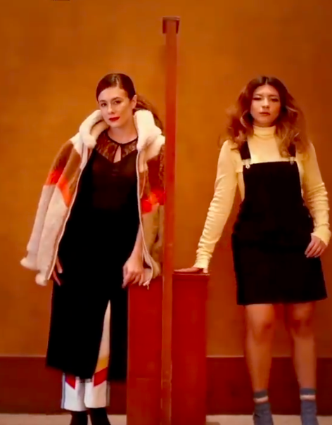 Artis Senior yang Tampak Seumuran dengan Anaknya. (foto: Instagram)