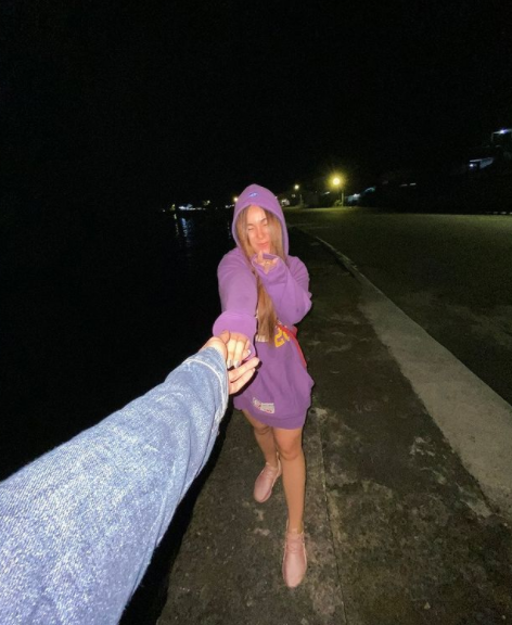FOTO 5 Potret cantik tunangan Aprilio Manganang. (Foto: Instagram)