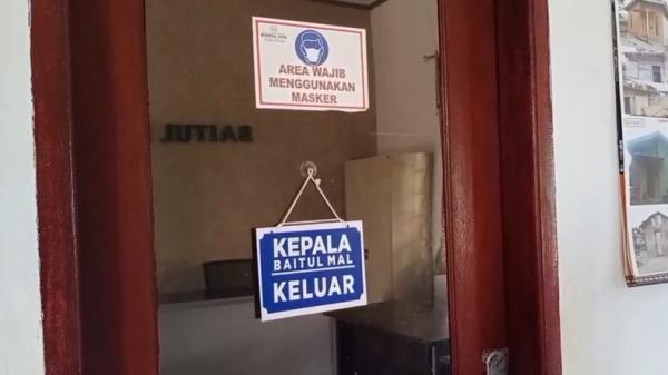 Kepala Baitul Mal Aceh Tenggara Saidul Akram (SA) ditahan Polres Aceh Tenggara. Dia ditahan karena diduga terlibat kasus pencabulan (Medi Arjuna/MNC Portal Indonesia)