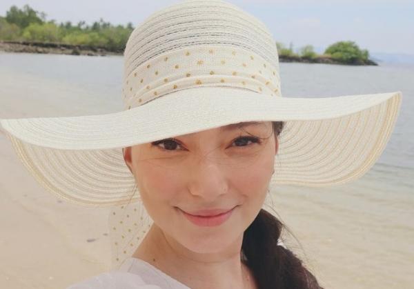 Artis Indonesia yang berdarah keturunan Belanda, Asmirandah.