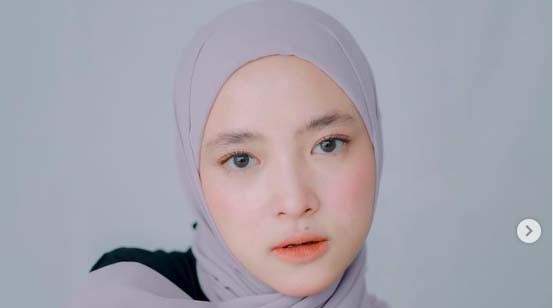 7 wajah asli artis ini beda banget dari aslinya, Nissa Sabyan. (Foto: IG)