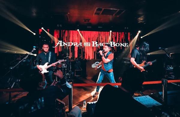 Andra & The Backbone, grup musik akustik terbaik di Indonesia. (Foto: IG)