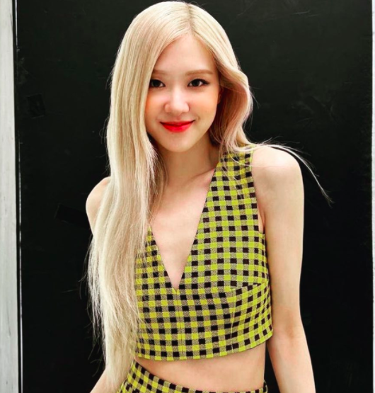 Rose BLACKPINK Salah satu artis Korea yang ulang tahun Februari. (Foto: instagram)