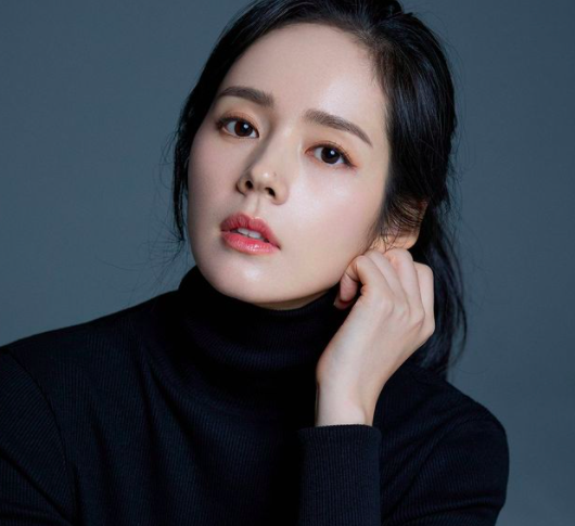 Artis Korea yang ulang tahun Februari. (Foto: instagram)