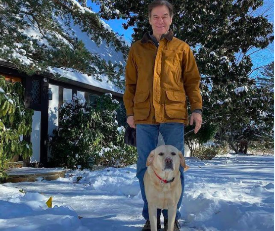 Dr Oz Artis Hollywood Amerika yang Beragama Islam. (Foto: Instagram)