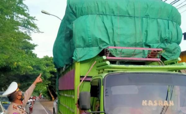 Catat Truk Obesitas Dilarang Melintas Di 11 Ruas Tol Ini Saat Libur Imlek