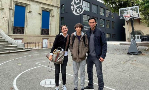 Anak Artis Ini Jarang Terkekspos di Layar Kaca. (Foto: Instagram)