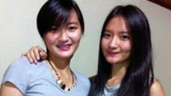 Briptu Christy bersama saudara kembarnya yang diketahui bernama Chrisye Wulandari Sugiarto.(Foto:.Ist)