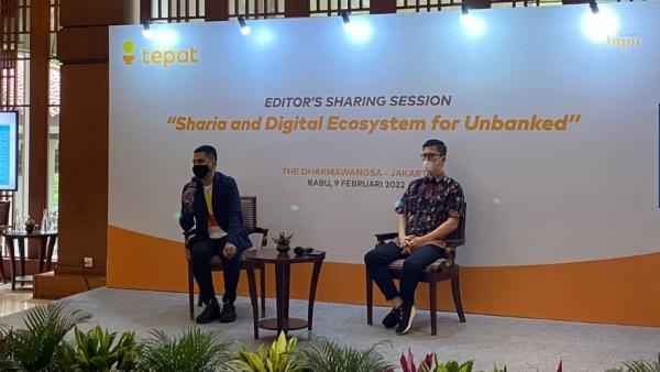 Direktur Utama BTPN Syariah Hadi Wibowo (kanan) dalam acara Editor's Sharing Session di Jakarta, Rabu (9/2/2021).