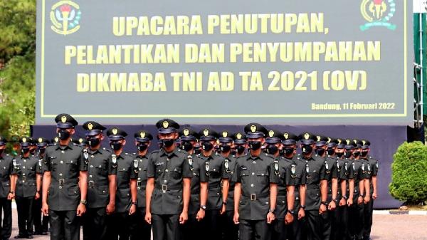DIKMABA KODAM SILIWANGI Prajurit yang baru dilantik setelah lulus dari Dikmaba TA 2021. (FOTO: Pendam Siliwangi)
